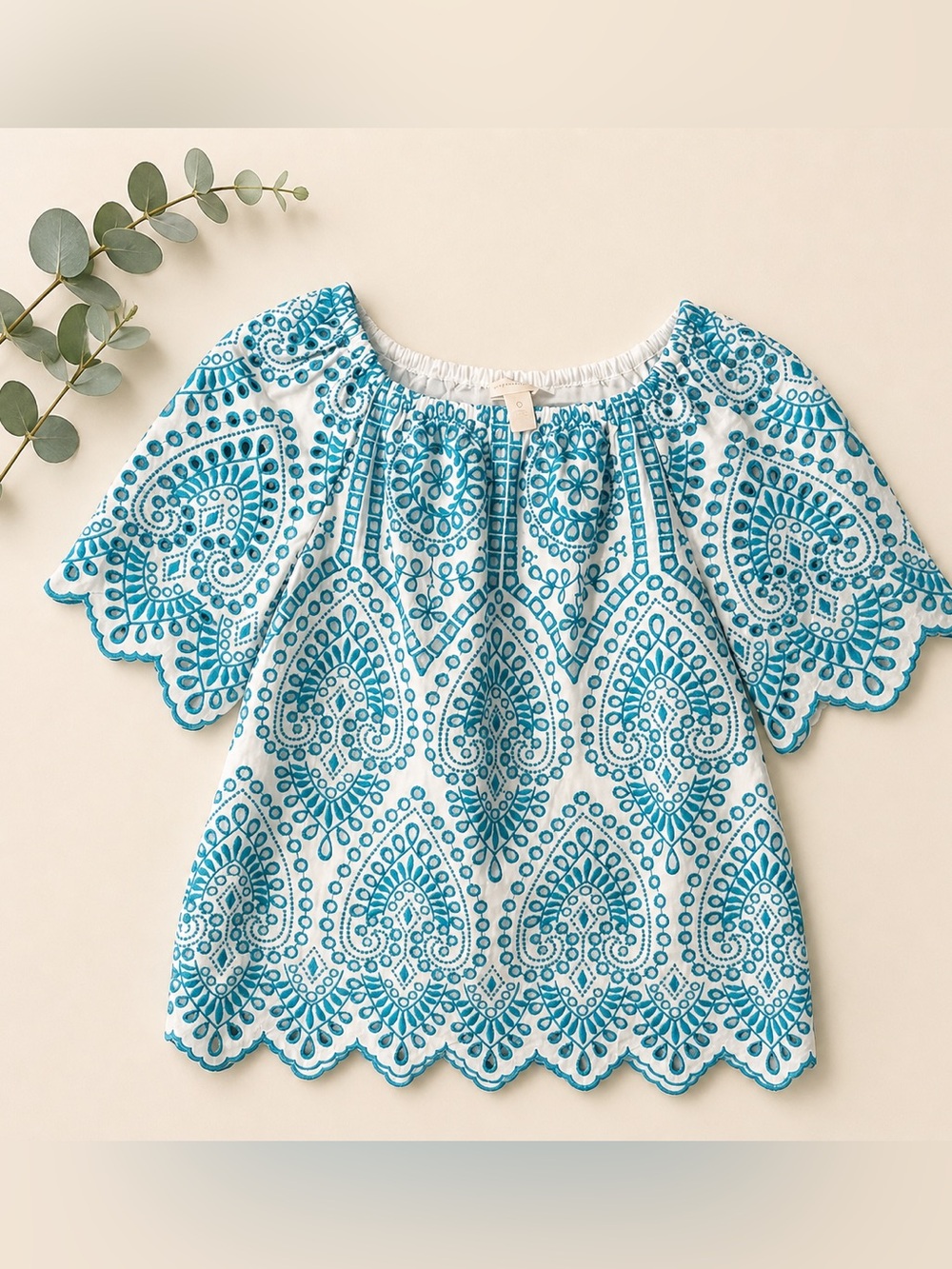 Chico’s Teal & White On or Off-Shoulder Eyelet Blouse with Teal Embroidery
